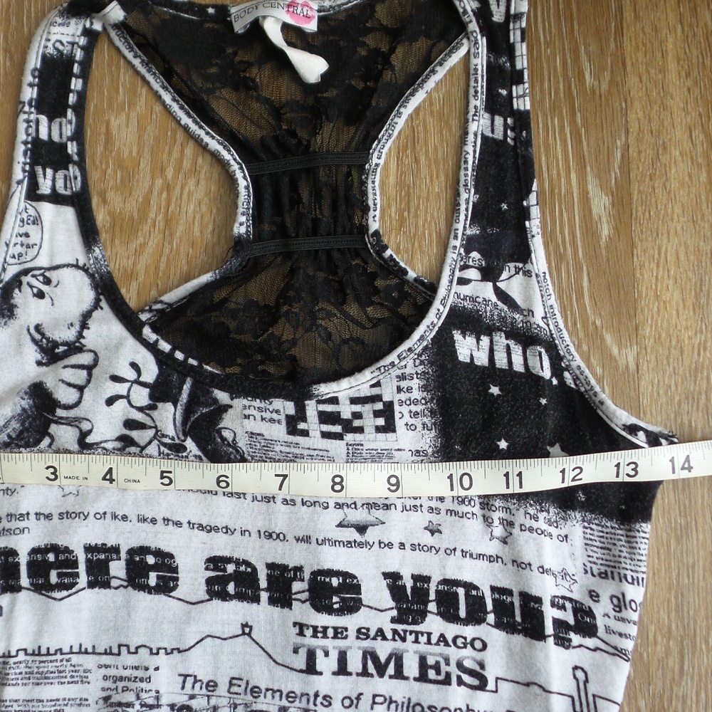 Body Central Black and White Graphic Tank Top - Picture 7 of 8
